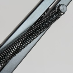 Detalle muelle Flexo Luxo negro