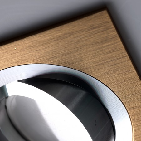 Detalle EMPOTRABLE HELIUM CUADRADO COBRE