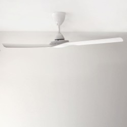 Ventilador AC Storm IP44 de perfil colgado en techo