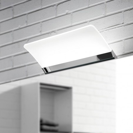 Aplique de baño LED 3W 5700K Murcia instalado en baño con espejo