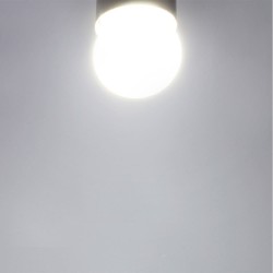 Bombilla LED G45 milky E27 6W 6000K encendida