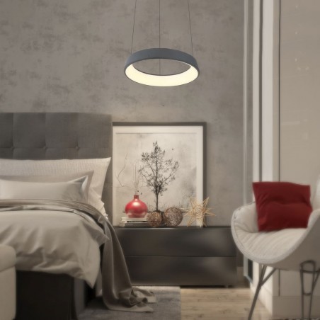 Domitorio decorado con Lámpara colgante Lizer LED 21W plata