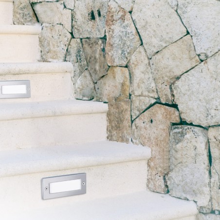 Escaleras de exterior con Luz de escalera LED para interior y exterior PIM 2,4W