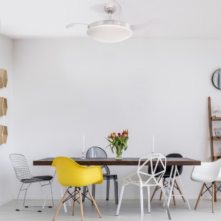 Sala de estar comedor con Ventilador DC María LE- CCT y Altavoz