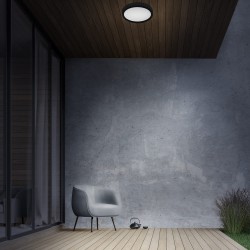 Jardín con porche decorado e iluminado con Plafón LED Know IP54 18W 4000K redondo antracita