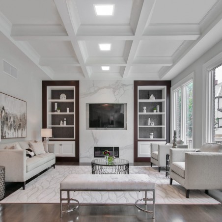 Sala de estar iluminada con EMPOTRABLE LED 30W 4000K KNOW CUADRADO BLANCO