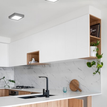 Cocina iluminada con PLAFON LED 12W 4000K KNOW CUADRADO GRIS
