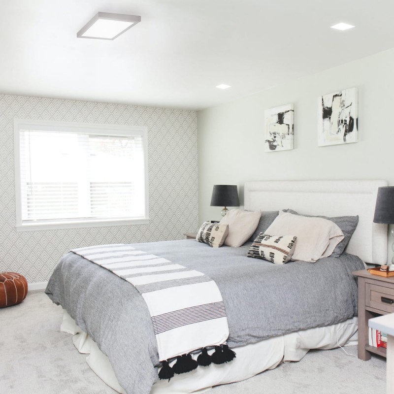 Dormitorio juvenil iluminado con PLAFON LED 18W 4000K KNOW CUADRADO GRIS