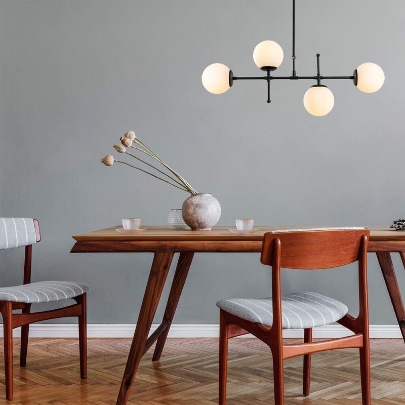 Comedor decorado con Lámpara de techo lineal negra de 4 luces Model 8
