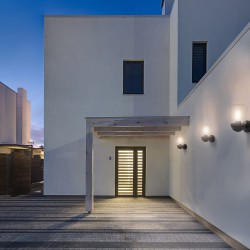 Patio exterior encendido con Aplique IP44 Nera 1xE27