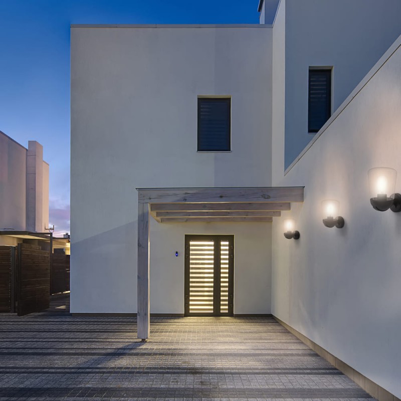 Patio exterior encendido con Aplique IP44 Nera 1xE27