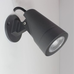 Aplique y baliza IP65 Put led 12W instalado en pared