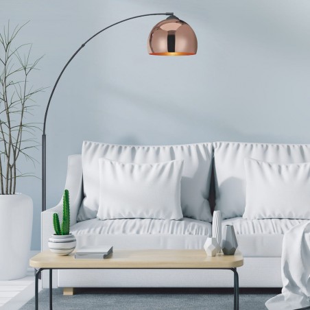 Salón decorado con Lámpara de pie Noova cobre 1xE27