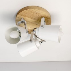 Plafón Dera redondo con tres focos  instalado