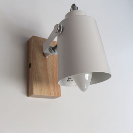 Plafón Dera con un foco apagado