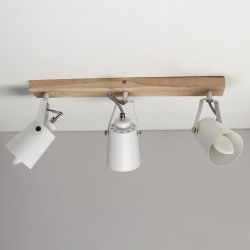 Plafón Dera con tres focos instalado en techo