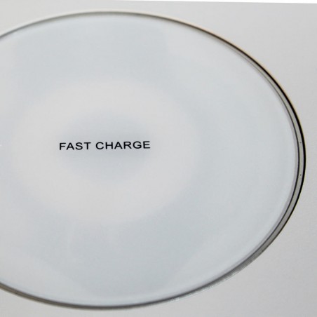 Detalle cargador Aplique LED Rob 5W+3W USB y cargador wireless