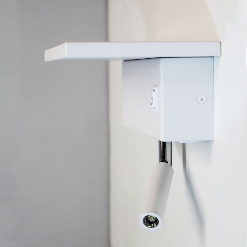 Aplique LED Rob 5W+3W USB y cargador wireless visto de perfil