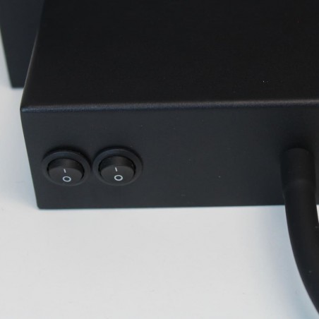 Detalle botones Aplique LED Rob2 5W+3W USB y cargador wireless