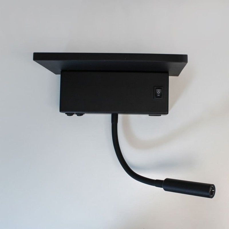 Aplique LED Rob2 5W+3W USB y cargador wireless visto de frente