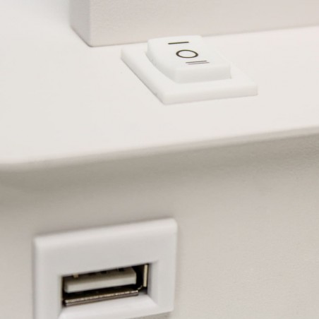 Detalle USB Aplique LED Rob 5W+3W USB y cargador wireless