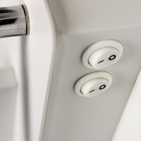 Detalle botones Aplique LED Rob 5W+3W USB y cargador wireless