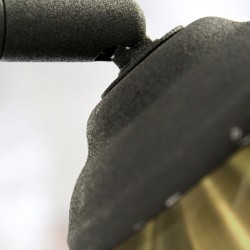 Detalle acabados Lámpara de pie Noova oro viejo 1xE27