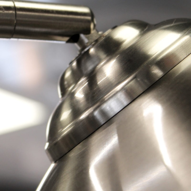 Detalle acabado Lámpara de pie Noova níquel 1xE27