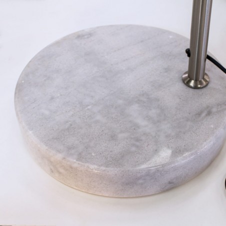 Detalle pie Lámpara de pie Noova níquel 1xE27