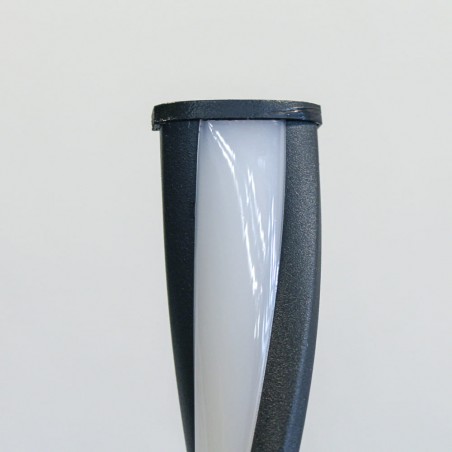 Detalle embellecedor Lámpara de pie LED Gala negra
