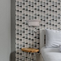 Dormitorio decorado con el Aplique LED Rob 5W+3W USB y cargador wireless