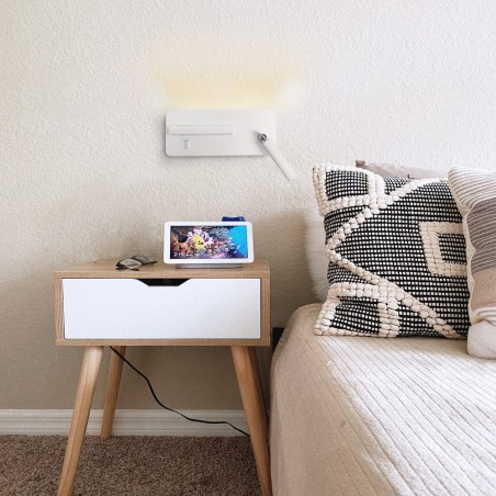 Dormitorio decorado con el Aplique LED Rob 5W+3W USB y cargador wireless doble encendido
