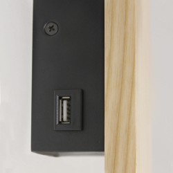 Detalle de la conexión USB del Aplique LED Madera Renoir 5W+3W USB