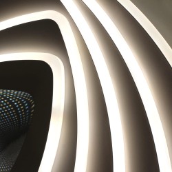 Detalle del Plafón Smart Mei 3D 115W 3CCT regulable encendido con luz neutra