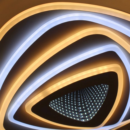 Detalle del Plafón Smart Mei 3D 115W 3CCT regulable encendido con luz combinada cálida