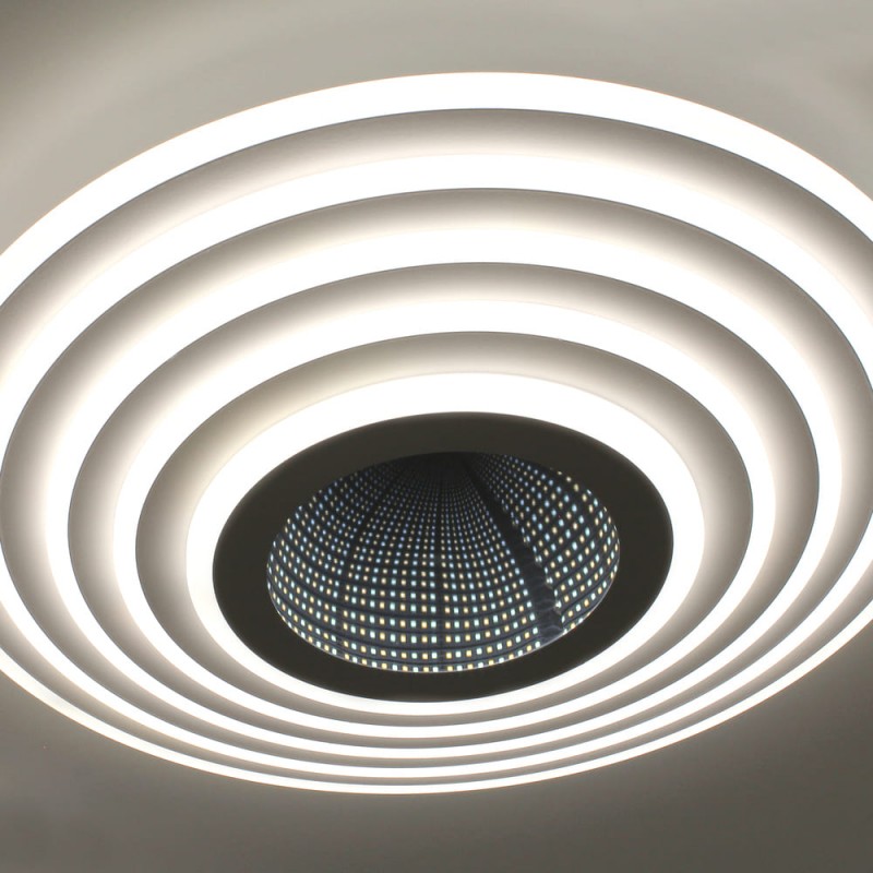 Plafón Smart Mei 3D 125W 3CCT regulable encendido con luz neutra