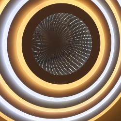 Detalle del efecto 3D encendido con iluminación combinada del Plafón Smart Mei 3D 125W 3CCT regulable