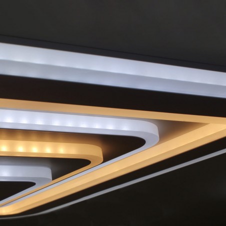 Detalle de iluminacion combinada en tono frío del Plafón Smart Otie 2 135W 3CCT regulable