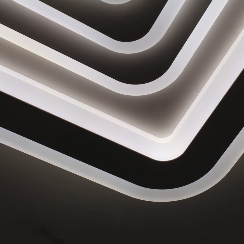 Detalle efecto 3D con iluminación combinada de tono neutro del Plafón Smart Otie 2 135W 3CCT regulable