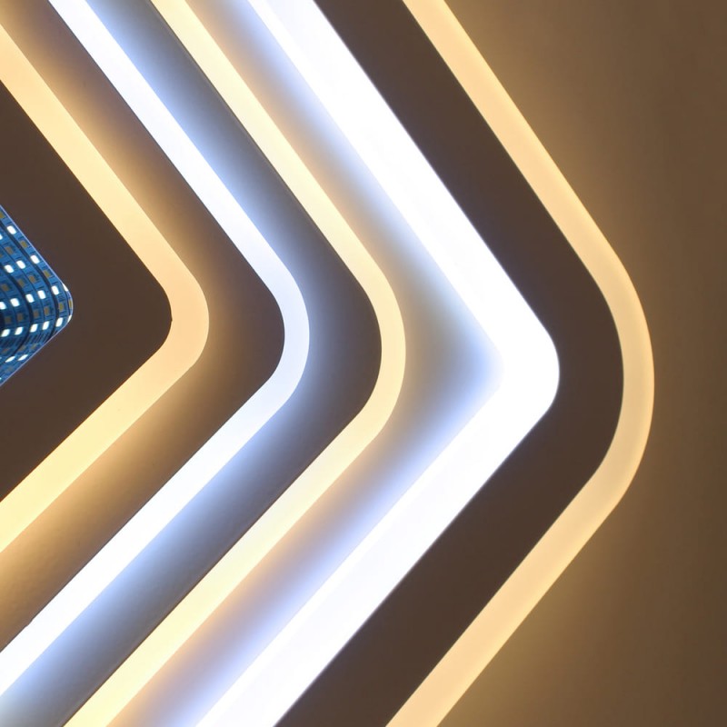 Detalle de iluminacion combinada en tono cálido del Plafón Smart Otie 2 135W 3CCT regulable