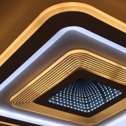 Detalle del Plafón Smart Otie 3D 90W 3CCT regulable encendido con luz combinada en tono cálido