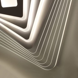 Detalle del Plafón Smart Ara 70W 3CCT regulable encendido con iluminación combinada con tono de luz neutro