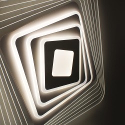 Detalle del Plafón Smart Ara 70W 3CCT regulable encendido con iluminación combinada con tono de luz neutro