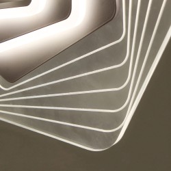 Detalle del  Plafón Smart Ara 90W 3CCT regulable encendido con iluminación combinada en tono de luz neutra