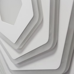 Detalle de acabado del Plafón Smart Ara 90W 3CCT regulable