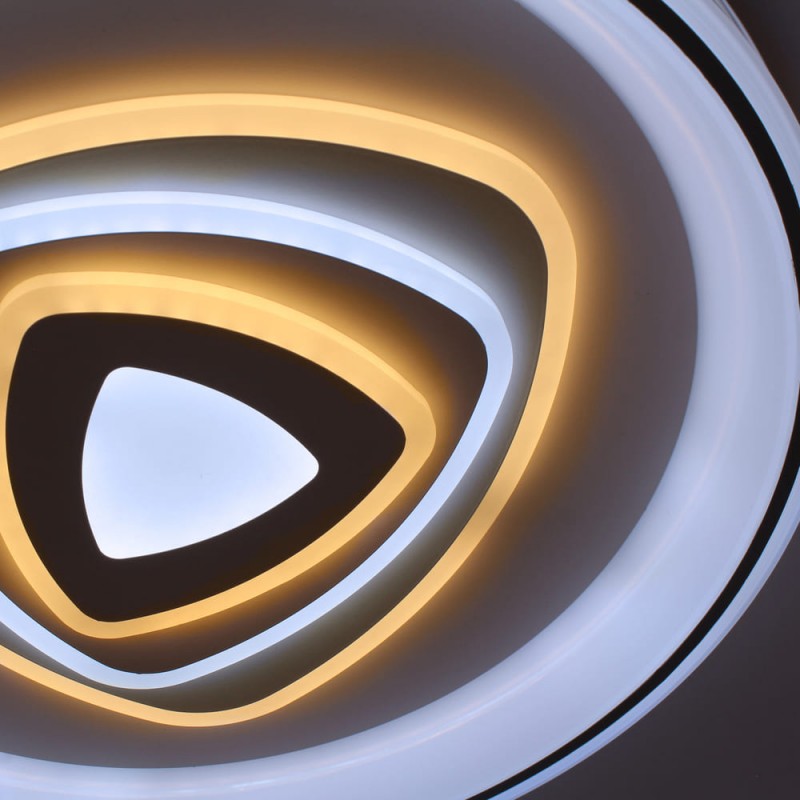 Detalle del Plafón Smart Saren 110W 3CCT regulable encendido con iluminación combinada en tono de luz frío