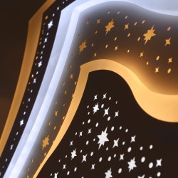 Detalle efecto estrellado del Plafón Smart Lou 105W 3CCT regulable encendido con iluminación combinada con tono de luz cálida