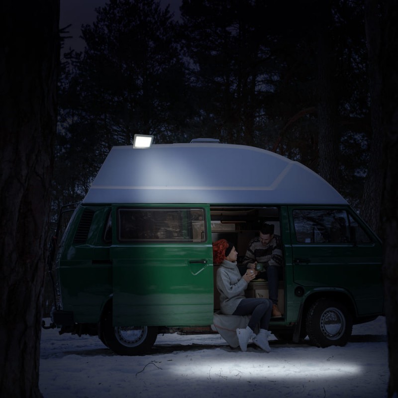 Caravana iluminada con Proyector LED 30W 12V IP65