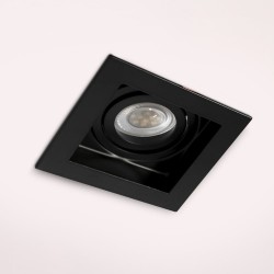 Empotrable Akrah cuadrado negro instalado