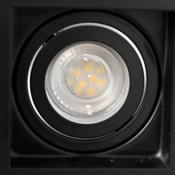 Detalle del Empotrable Akrah cuadrado negro